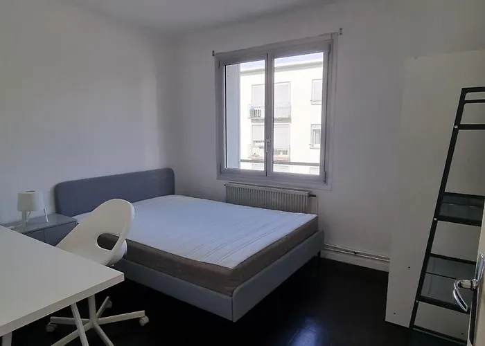 Appartement Calme 3 Chambres Avec Lit Double Wifi - Parking Facile