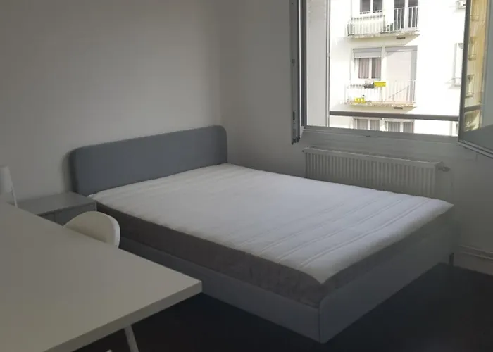 Appartement Calme 3 Chambres Avec Lit Double Wifi - Parking Facile