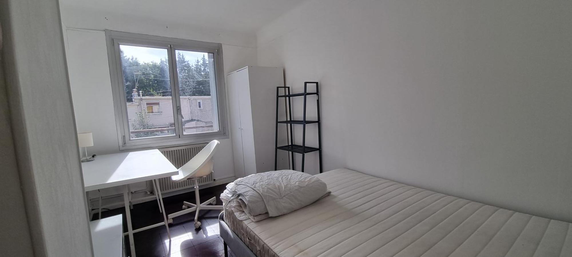 Calme 3 Avec Lit Double Wifi - Parking Facile Apartment *